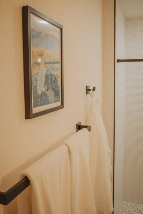Prickly Pear At Cactus Flower-Hot Tub-Pet Friendly-No Pet Fees! Albuquerque Exterior photo