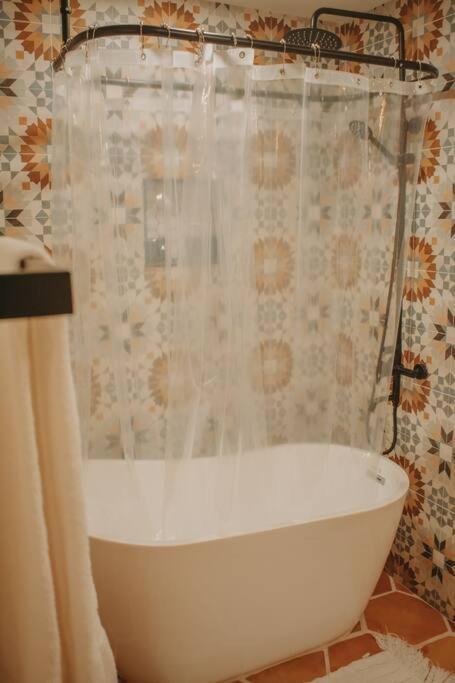 Prickly Pear At Cactus Flower-Hot Tub-Pet Friendly-No Pet Fees! Albuquerque Exterior photo