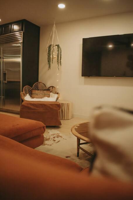 Prickly Pear At Cactus Flower-Hot Tub-Pet Friendly-No Pet Fees! Albuquerque Exterior photo