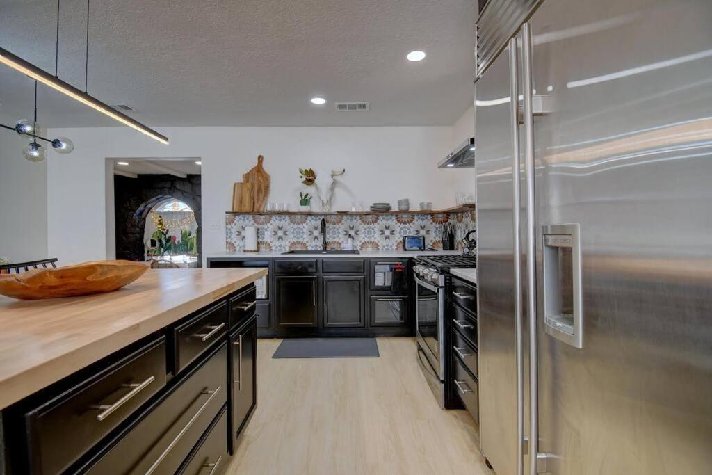 Prickly Pear At Cactus Flower-Hot Tub-Pet Friendly-No Pet Fees! Albuquerque Exterior photo