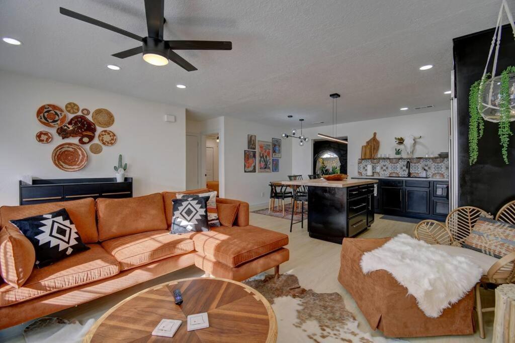 Prickly Pear At Cactus Flower-Hot Tub-Pet Friendly-No Pet Fees! Albuquerque Exterior photo
